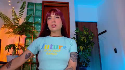 yeriawaddell  online show from October 12, 2025, 1:26 am