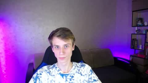 Snapshot of yes_cute_boy_ chatting on October 16, 2025, 8:54 pm Eden online show from October 16, 2025, 8:54 pm