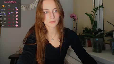 Zoe online show from November 19, 2025, 9:37 pm