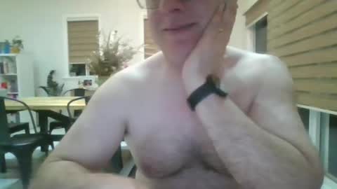 yesplease1969 online show from October 11, 2025, 11:53 am