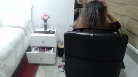 jessy online show from October 9, 2025, 2:20 am