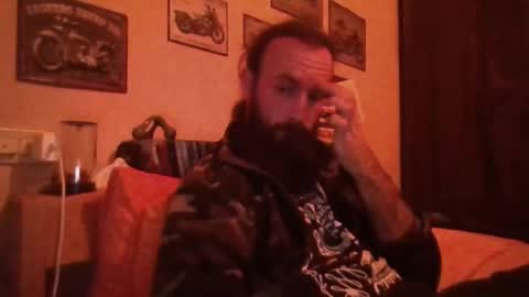 yeti_92 online show from November 27, 2025, 5:37 pm