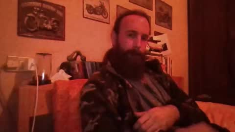 yeti_92 online show from November 28, 2025, 5:59 pm