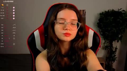Sonya online show from September 9, 2025, 8:08 pm