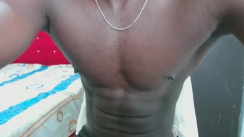 yeycom_hot07 online show from March 3, 2025, 6:33 pm