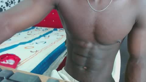 yeycom_hot07 online show from March 4, 2025, 4:41 pm