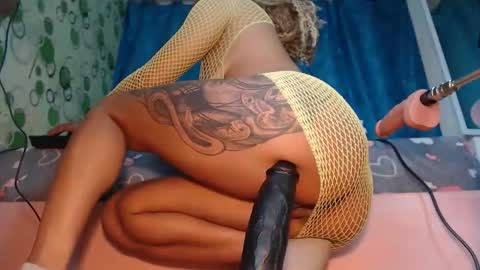 yeyecandy online show from November 29, 2025, 11:57 am