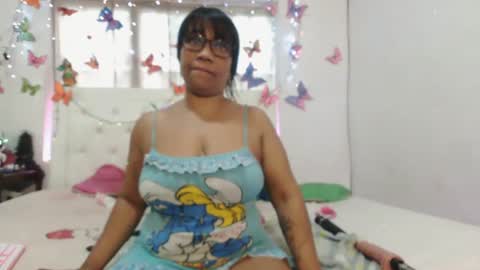 Snapshot of yhazan_blake88 chatting on October 10, 2025, 4:06 pm Yhazan Blake online show from October 10, 2025, 4:06 pm