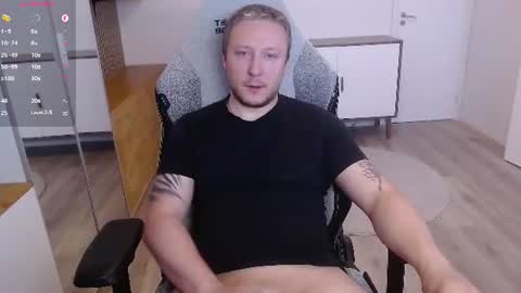 Snapshot of yhdxhy chatting on July 23, 2026, 6:50 pm James online show from July 23, 2026, 6:50 pm