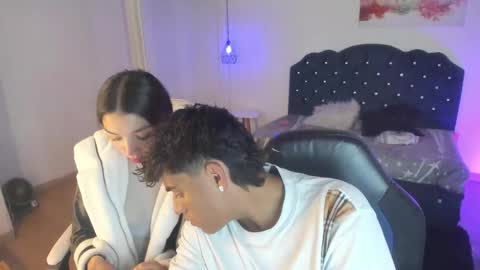 Yiing and yang online show from September 8, 2025, 7:24 pm