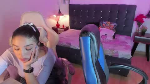 Yiing and yang online show from September 18, 2025, 9:17 pm