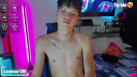 Snapshot of yimbersonpeter chatting on September 23, 2025, 12:13 am jhon online show from September 23, 2025, 12:13 am