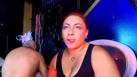 yingandyangg online show from March 24, 2026, 9:42 pm