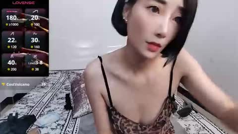 yiwa2025 online show from November 1, 2025, 6:04 am