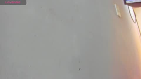 Yiyo online show from February 26, 2025, 12:25 pm