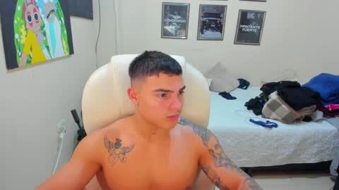 Snapshot of yker18 chatting on January 6, 2025, 10:35 am yker online show from January 6, 2025, 10:35 am