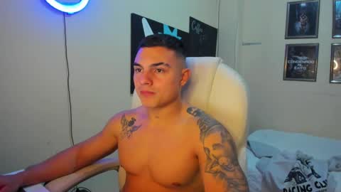 Snapshot of yker18 chatting on January 16, 2025, 6:03 am yker online show from January 16, 2025, 6:03 am