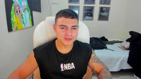 Snapshot of yker18 chatting on January 26, 2025, 4:41 am yker online show from January 26, 2025, 4:41 am