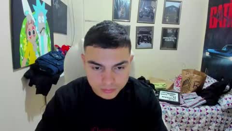 Snapshot of yker18 chatting on September 27, 2025, 7:08 pm yker online show from September 27, 2025, 7:08 pm