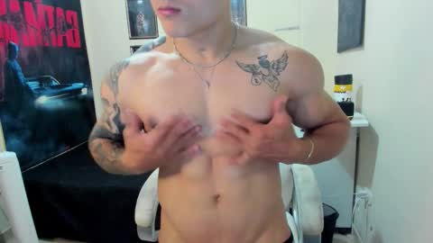 Snapshot of yker18 chatting on February 18, 2026, 9:49 am yker online show from February 18, 2026, 9:49 am