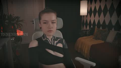 ynnenbrynn online show from December 28, 2024, 8:58 am