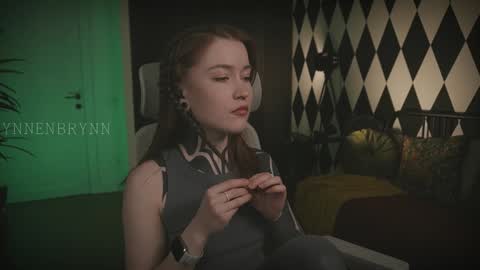 ynnenbrynn online show from February 7, 2025, 8:33 am