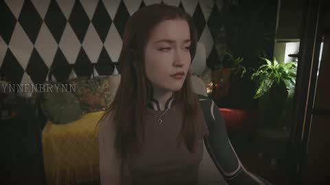 ynnenbrynn online show from March 4, 2025, 4:49 am