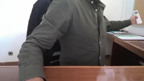 Snapshot of yo47 chatting on November 4, 2025, 3:22 pm Yo47 online show from November 4, 2025, 3:22 pm