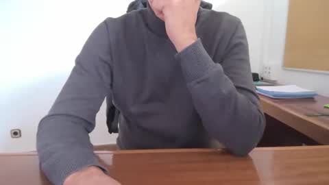 Snapshot of yo47 chatting on December 4, 2025, 2:26 pm Yo47 online show from December 4, 2025, 2:26 pm