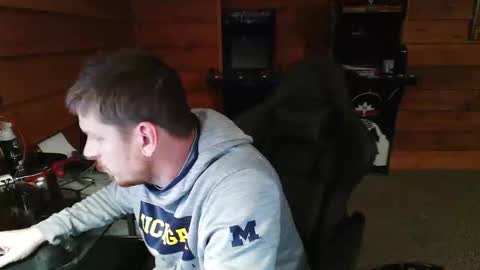 yobenko online show from December 18, 2025, 8:31 am