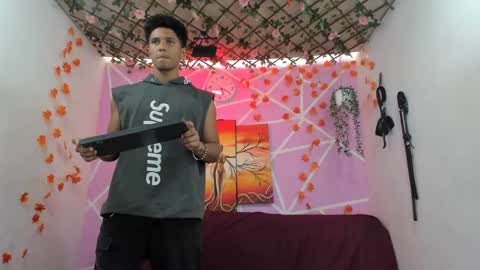 yoel_allan_hot88 online show from September 15, 2025, 7:36 pm