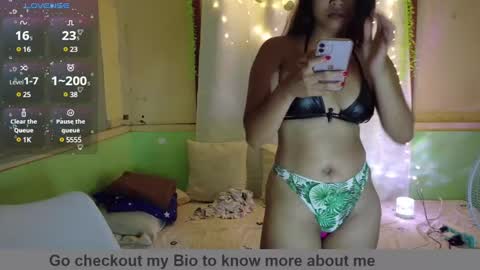 Snapshot of yoga_yogi chatting on March 6, 2025, 10:15 pm yoga_yogi online show from March 6, 2025, 10:15 pm