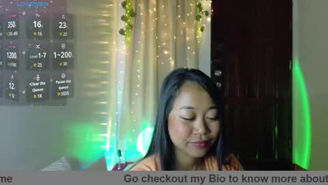 Snapshot of yoga_yogi chatting on March 9, 2025, 6:21 pm yoga_yogi online show from March 9, 2025, 6:21 pm