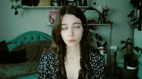 yoka_paradoxxx online show from May 21, 2026, 10:00 am