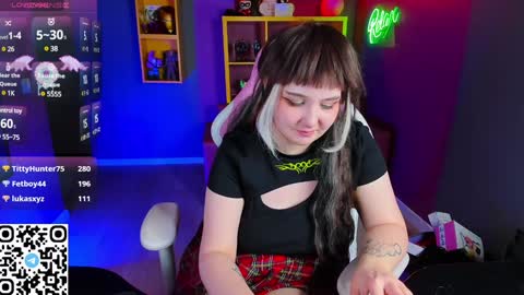 Yoki online show from January 13, 2025, 6:38 pm