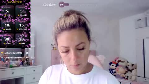 yokiko online show from January 30, 2025, 3:19 pm