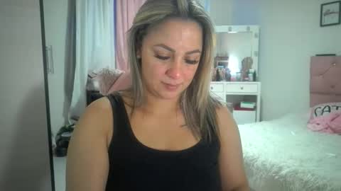 Snapshot of yokiko_daring chatting on January 18, 2026, 9:51 pm yokiko online show from January 18, 2026, 9:51 pm