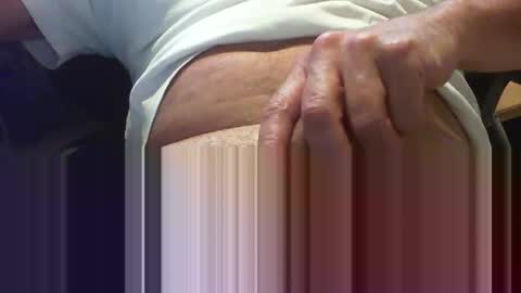 Snapshot of yoram4 chatting on December 17, 2024, 1:38 pm Yoram online show from December 17, 2024, 1:38 pm