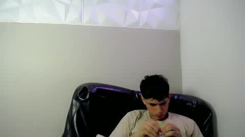 Snapshot of yosepp_cum chatting on April 29, 2026, 4:05 am YOSEP online show from April 29, 2026, 4:05 am