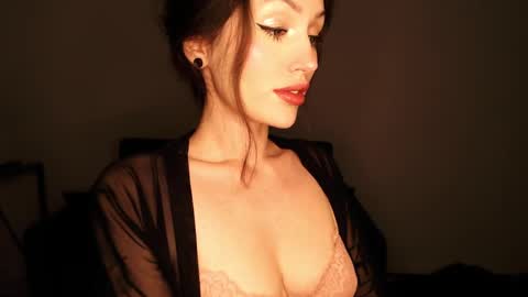 Sophie online show from January 4, 2025, 6:09 pm