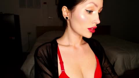 Sophie online show from January 26, 2025, 4:20 pm