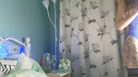 Liliya online show from December 1, 2024, 11:25 pm