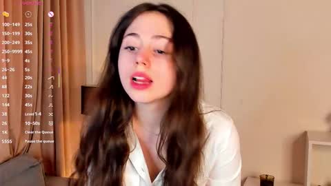 Elizabeth brunette -- Darline blonde  online show from September 16, 2025, 9:10 am