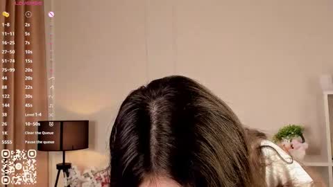 Elizabeth brunette -- Darline blonde  online show from September 20, 2025, 8:26 am