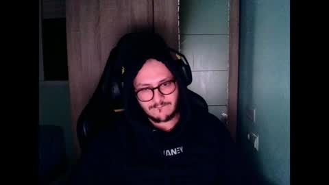 Snapshot of younromki chatting on February 6, 2025, 11:58 pm A... online show from February 6, 2025, 11:58 pm