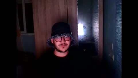 Snapshot of younromki chatting on February 9, 2026, 12:47 am A... online show from February 9, 2026, 12:47 am