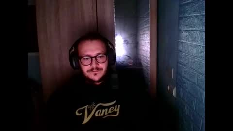 Snapshot of younromki chatting on March 15, 2026, 9:21 pm A... online show from March 15, 2026, 9:21 pm