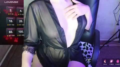 Snapshot of your__passion chatting on December 13, 2024, 4:00 am Im ur Passion online show from December 13, 2024, 4:00 am