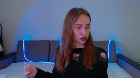 Snapshot of your_ameliaa chatting on April 21, 2026, 12:22 pm Amelia online show from April 21, 2026, 12:22 pm