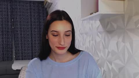 Milla online show from December 15, 2024, 5:53 pm